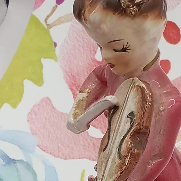 Victorian Lady in Pink Dress Playing Violin Figurine  Vintage Japan Ceramic 3D - Picture 4 of 12